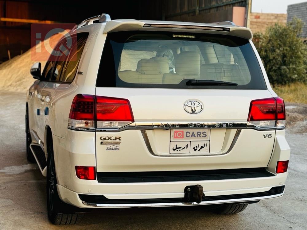 تويوتا لاندكروزر